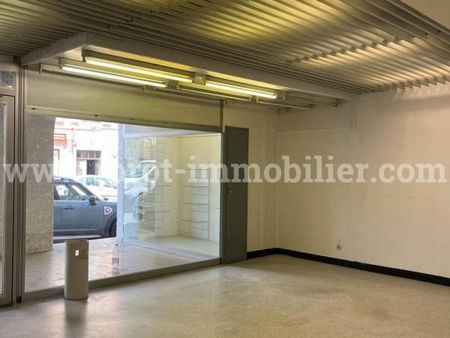 local commercial 90 m²