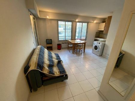 location appartement  24.71 m² t-1 à antibes  550 €