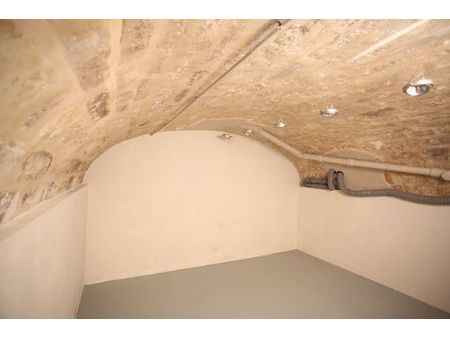 cave voutée de 16m² rue bichat métro goncourt  compteur électrique