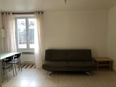studio meublé - 21 m² - 660 euros
