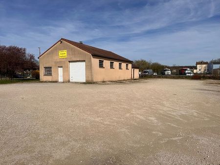 local commercial 150 m² chemilly sur yonne