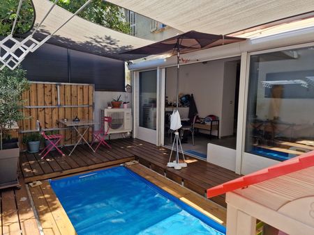 rdj 82 m² + 24 m² terrasse avec piscine + cave - dpe b