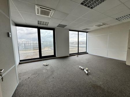 bureau 340 m²