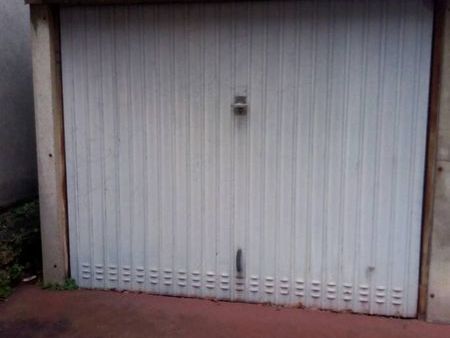 garage dans résidence sécurisée