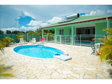villa avec piscine privée