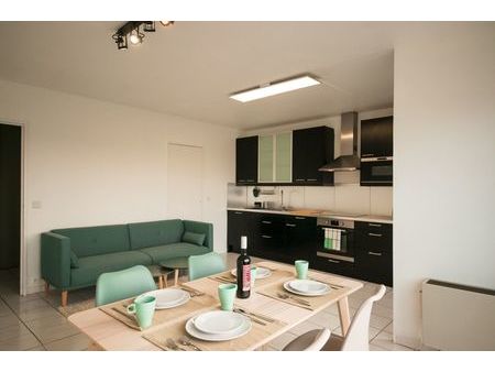 cergy prefecture appart meublé 77 m² de 3 chambres + 8 m² balcon