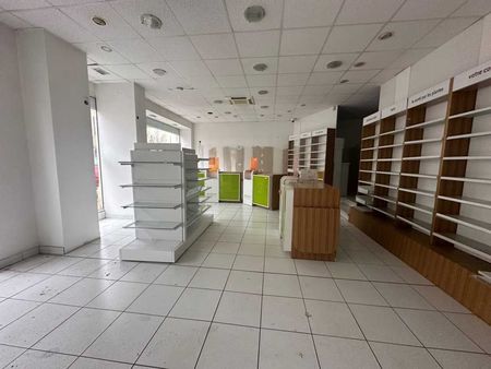 local commercial 160 m²