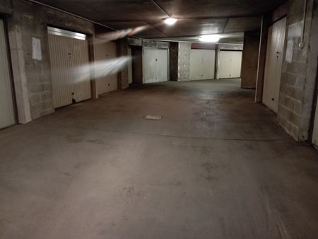 parking : garage box - montpellier croix d'argent lemasson