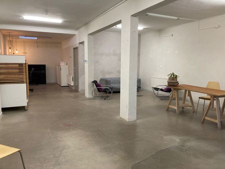 boutonnnet plateau atelier artiste de 90 m² à aménager en rdc