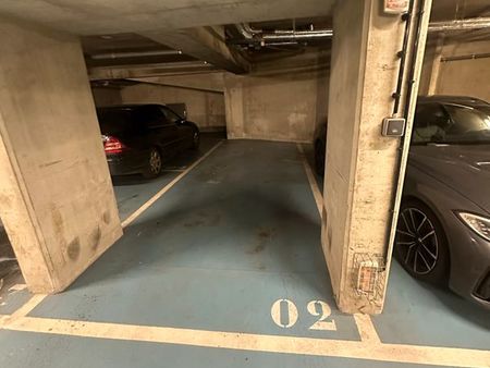 parking a louer