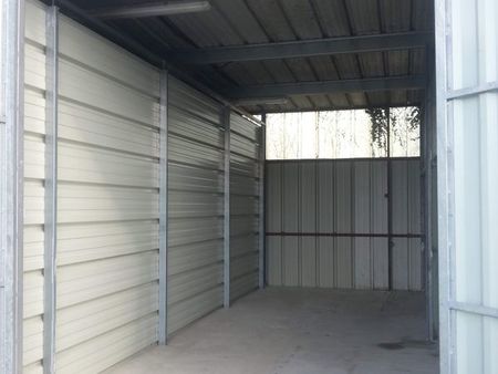 box - local - entrepôt - garage pour stockage