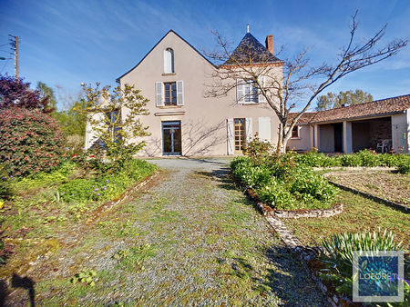 exclusivité laforêt. charmante maison historique de 132m² habitable