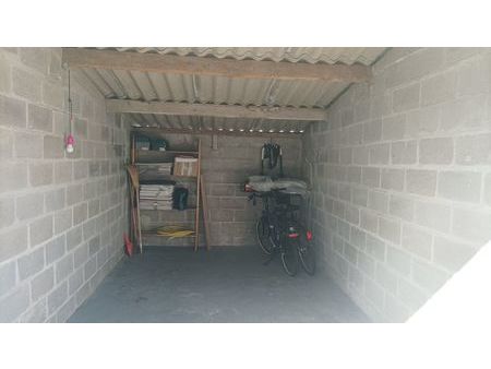 garage/box 15 m² saint pierre des corps a louer