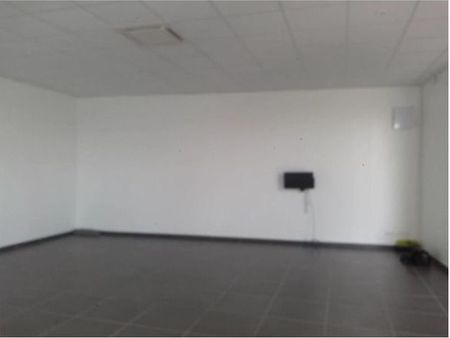 local commercial 104 m²
