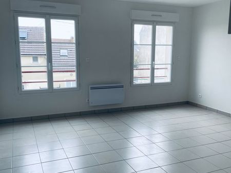 appartement duplex f2 / 2 pieces - 49 m² - silly-le-long