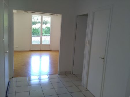 appartement type 3 de 80 m² + garage + cave