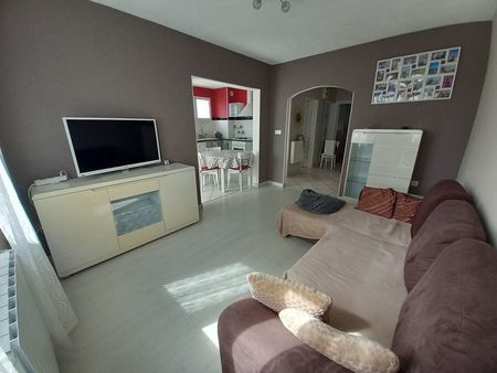 appartement / f4 / 3 chambres / 71 m² / garage