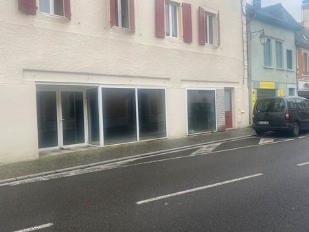 local commercial 140 m2