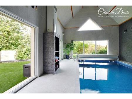 villa 4 suites - piscine intérieure - sous-sol total