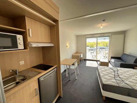 beau t1 27 m² appartement meublé larmor-plage - avec balcon