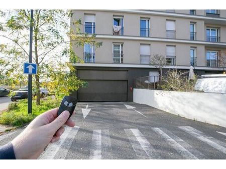 parking 14 m² velizy villacoublay