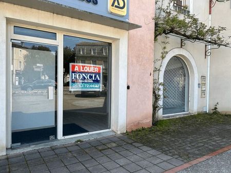 local commercial 53 m²