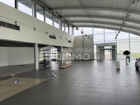 local commercial 540 m²