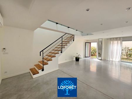 loft 4 pièces 99 m²