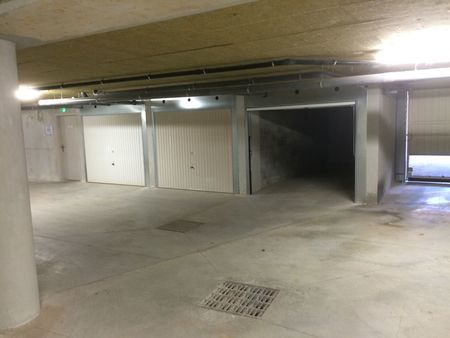 garage securise 18 m2 proche gare tgv