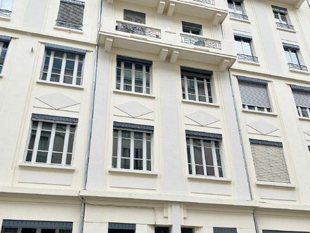 appartement lyon 6 108.88 m² t-5 à vendre  579 000 €