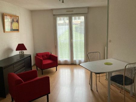 location appartement  m² t-0 à limoges  380 €