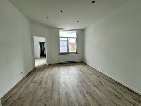 appartement à louer à evere € 1.100 (kobig) - century 21 - molière | zimmo