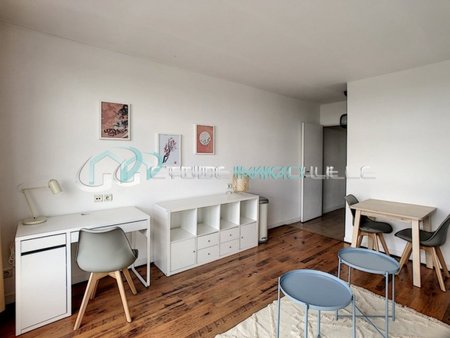 à louer studio 27 m² – 674 € |lille