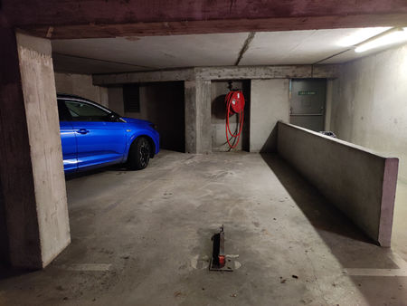a louer emplacement de parking dans sous sol copropriete securisee