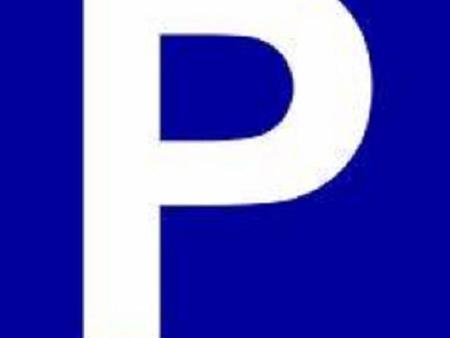 location parking hyères (83400)  90€