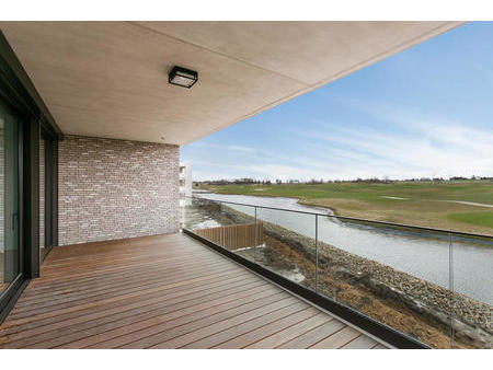 appartement unique avec vue panoramique sur le golf