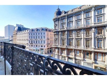 boulevard adolphe max – appartement meublé 1ch + balcons