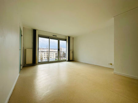 appartement 3 pièces  80m² 2255