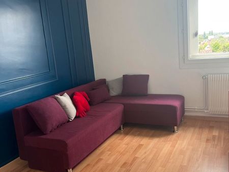 loue grand t1 meubles au calme dans un espace de verdure dans une résidence sécurisée proc