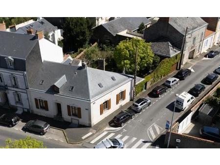 vente maison à la roche-sur-yon gare sncf - sacré coeur (85000) : à vendre / 181m² la roch