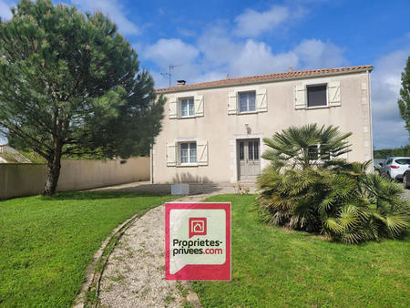 vente maison à fontenay-le-comte (85200) : à vendre / 152m² fontenay-le-comte