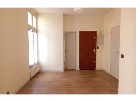 location appartement 2 pièces 32 m² poitiers (86000)