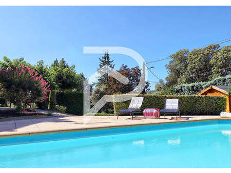 villa saint julien type 5 de 175m2 avec piscine garage sur 1820m2 de jardin arboré