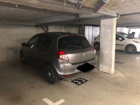 parking couvert sécurisé