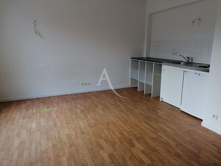location appartement 1 pièce 19.38 m²