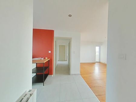 location appartement  m² t-3 à romans-sur-isère  650 €
