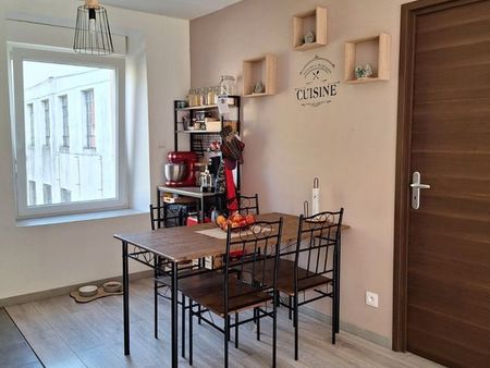 location appartement f3 glay