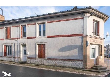 vente immeuble 147 m² montlieu-la-garde (17210)