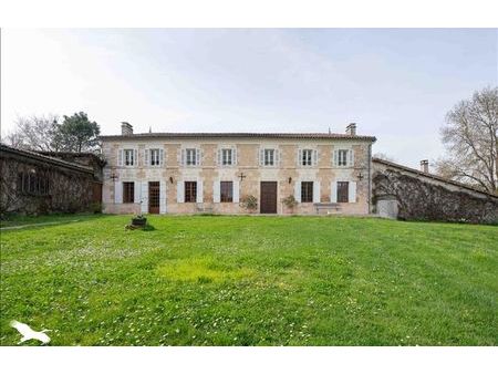 vente maison 8 pièces 256 m² saint-palais-de-négrignac (17210)