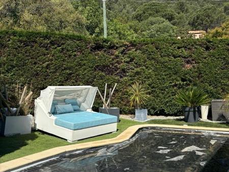 villa le revest des eaux 5 pièces 130m² sur un terrain de 530m² avec piscine